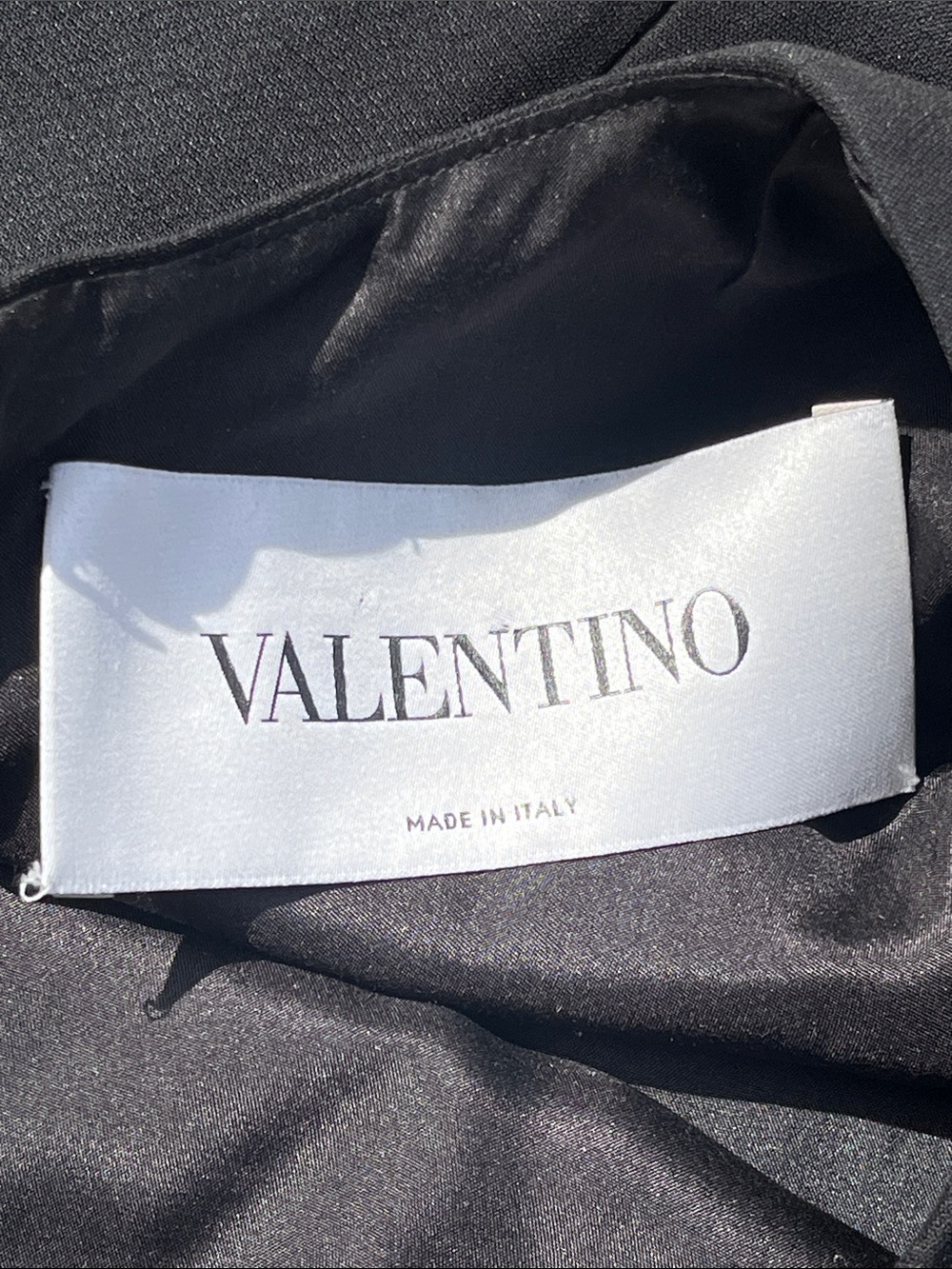 Valentino Black Short-Sleeve Mini Dress with Scalloped Trim - Picture 7 of 8